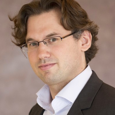 Dr. Daniel Zipser